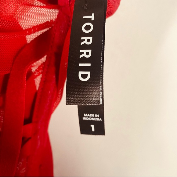 Torrid size 1 Red Lace Rhinestone Women's Thong Panties - Picture 10 of 12